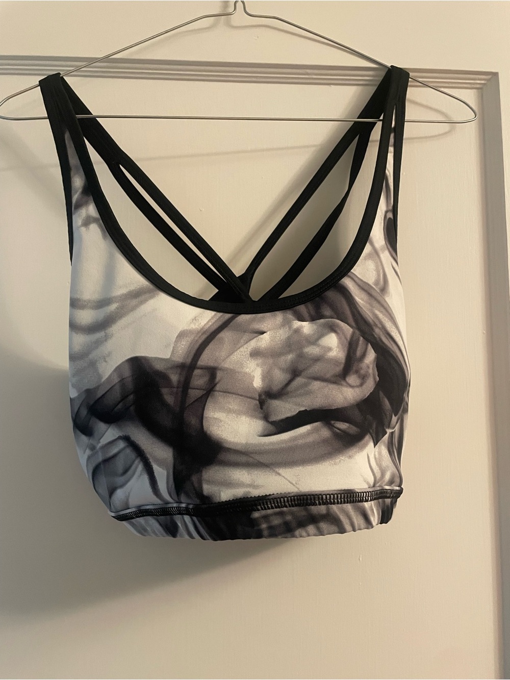 Express Leggings and Sports Bra Black & White Smoke-Print